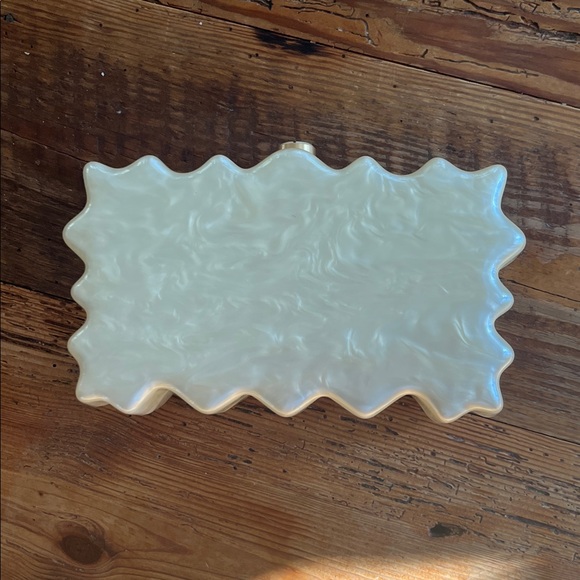 Cult Gaia Paloma Clutch - Picture 4 of 10